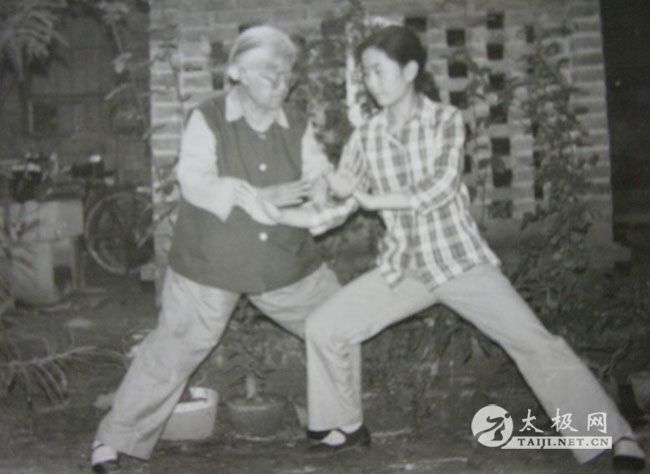 �͹�ĸ����������