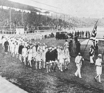 ���˿�Ļʽ�����飺�۽���洫��