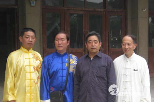 ����ƽ���ھ�ƽ�����̾���λ��ʦ���С����ʦ��Ӱ