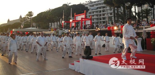 ��־ǿ������ȭ