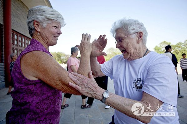 ����̫��ȭ��Ӱ��չ������ͭ����ʾ����Ʒչ��