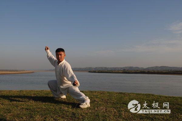 ̫�������Ź��