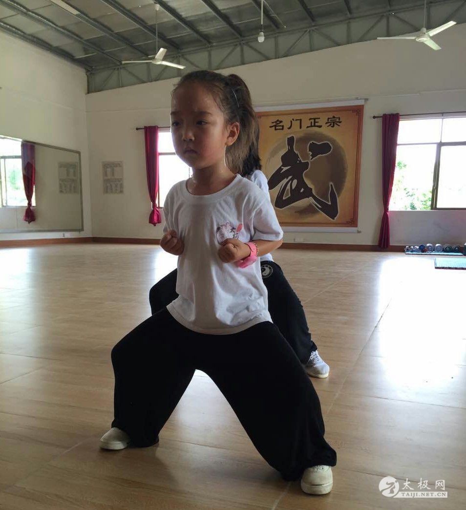 �½���Ů��������