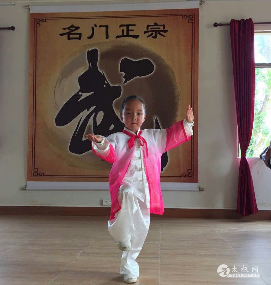 �½���Ů��������