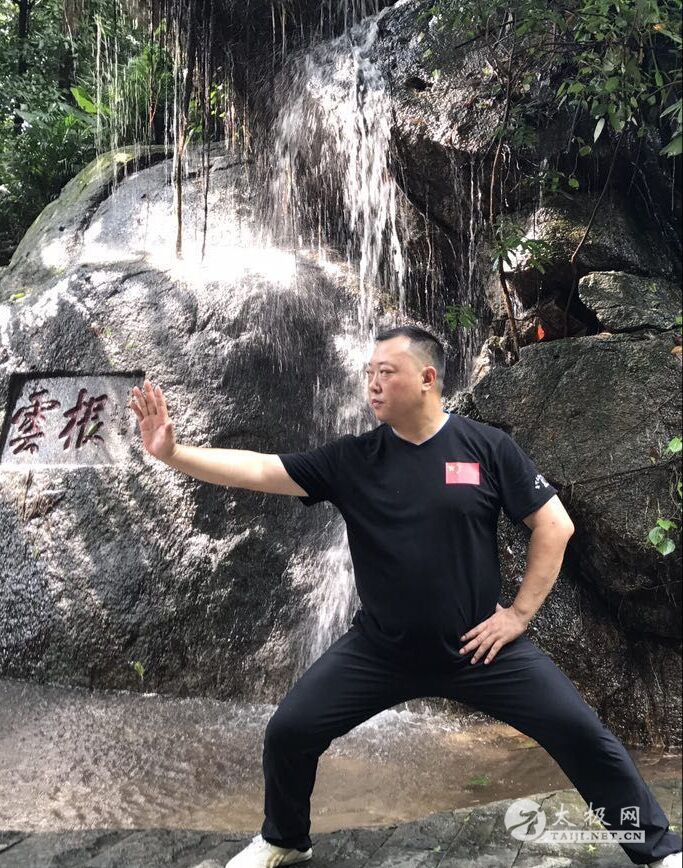 拳照8.jpg 拳照8.jpg