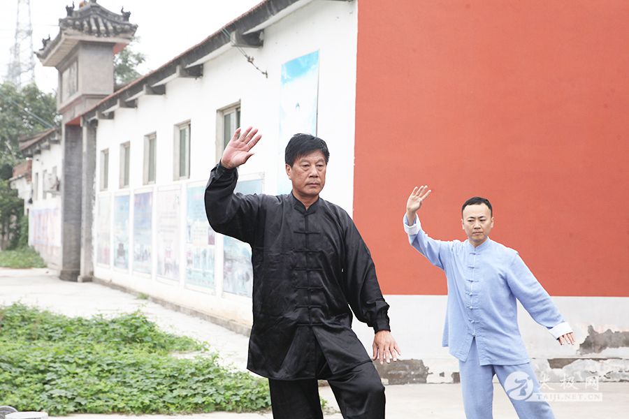 ��ʢ�����������Ľ조���̫������Ӣ��