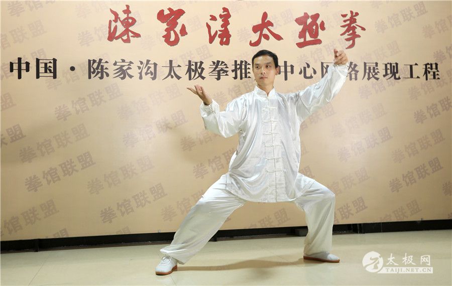 9˫������� ��˿��̫��.JPG