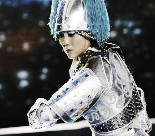 ��Ů�����ھ��绨ľ�� Ӣ���ˬ�㹦��