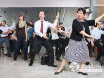 ������֯�ܸ��³·븻����̫��������