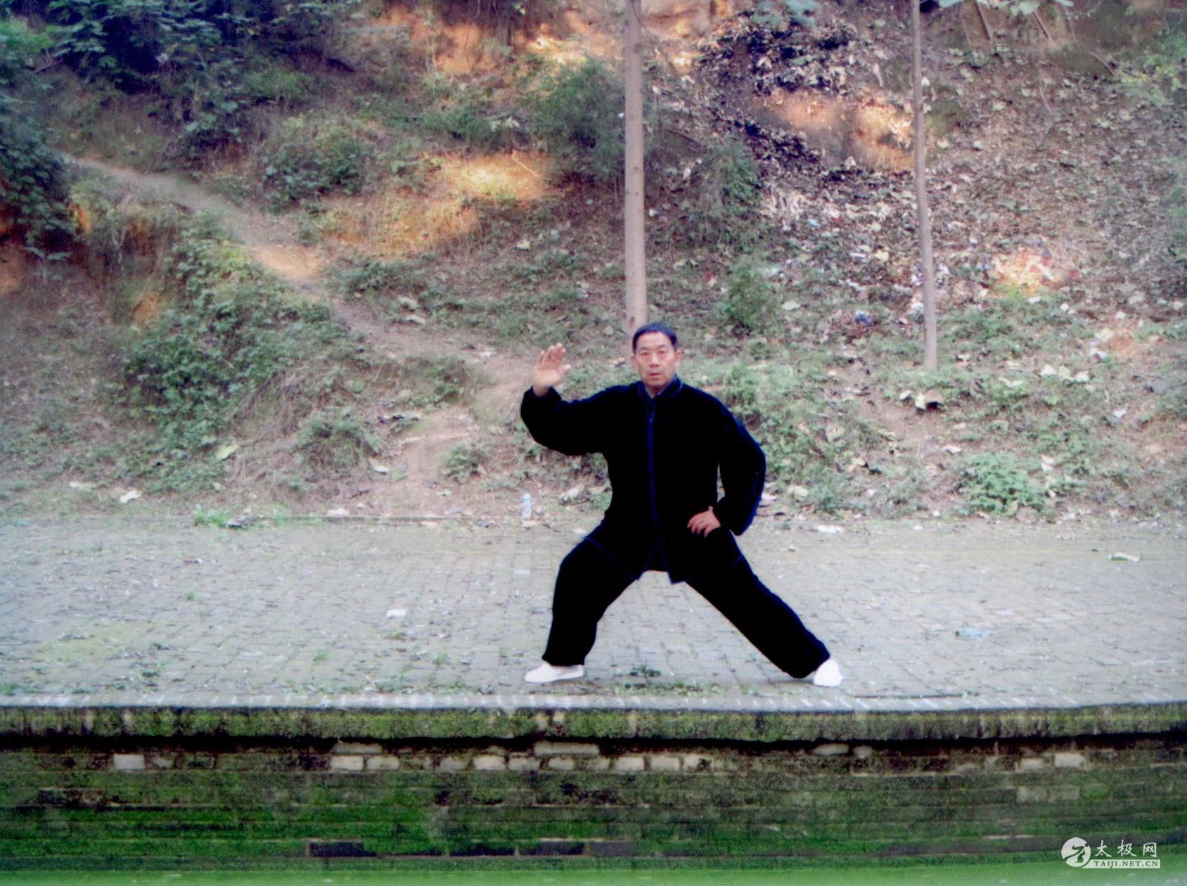 3.jpg
