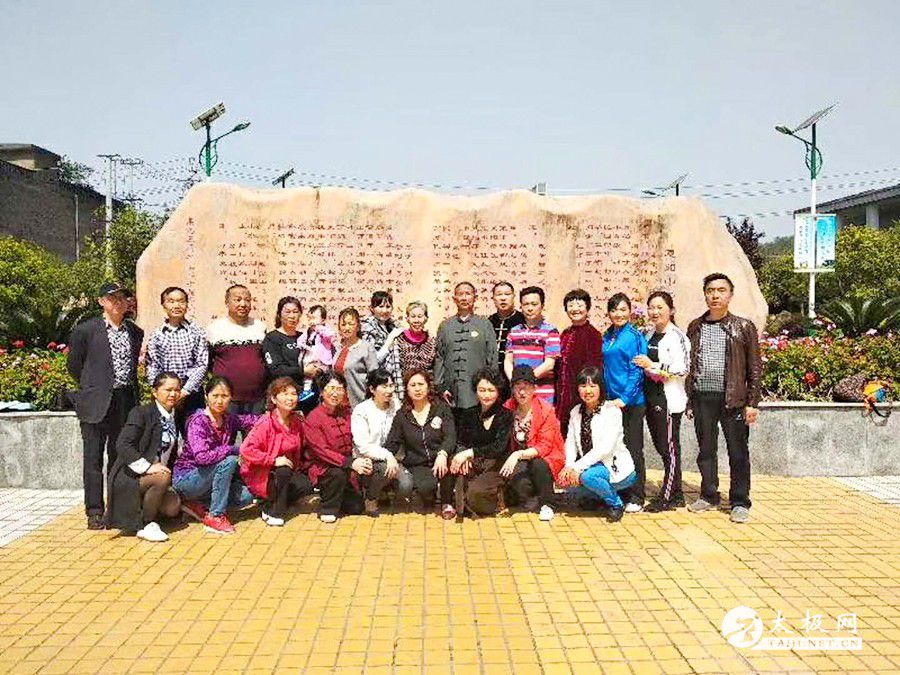 174113bzxvhd4ucreceyrc.jpg
