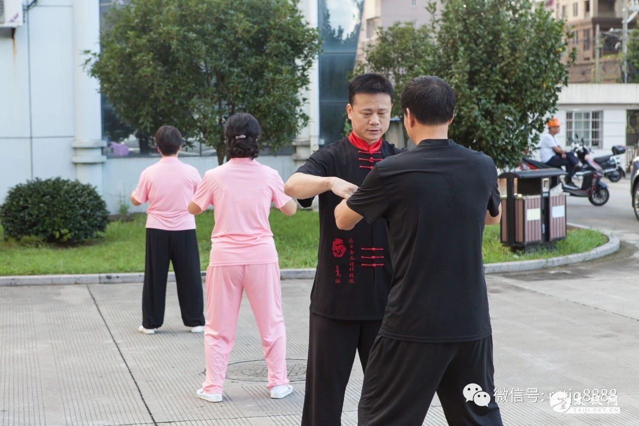 90ab96c5b98a6cddebed98d920125ebb.jpg