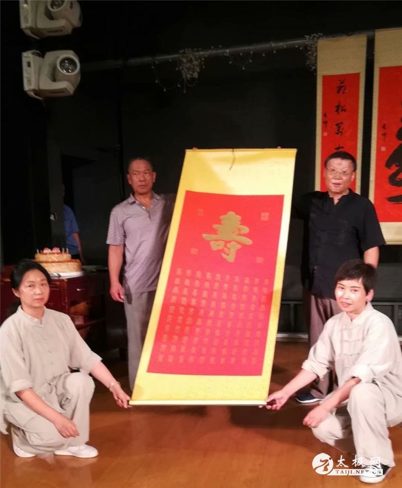090242ok57lubzi05b1jk0.jpg