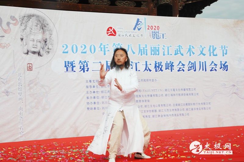 163116ujan7bfufu0wuazu.jpg