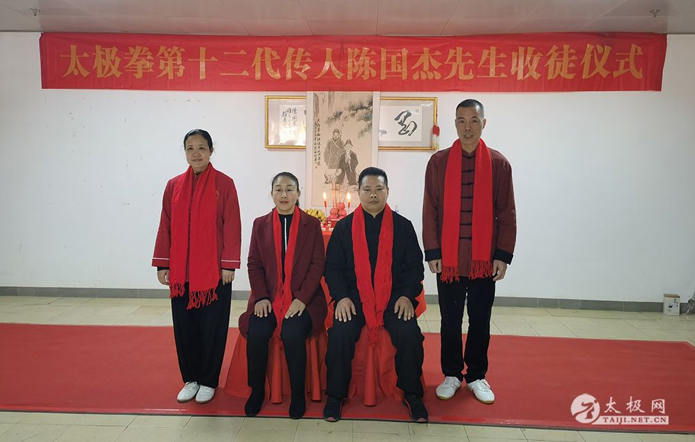 01.jpg