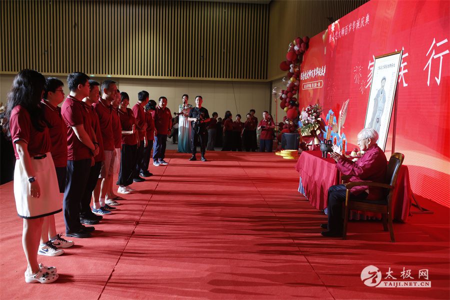 _26P0867_1.jpg