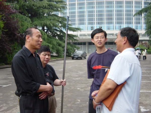 2005112322573874705.jpg