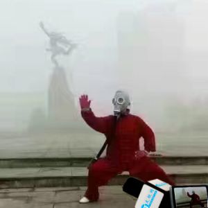 е㿴ǰ·  ̫